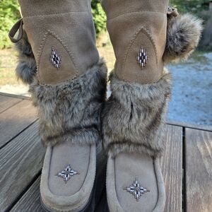 Women's Faux Fur Embellished Winter Boots